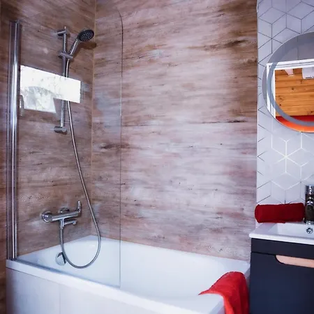 אכסניה W Dlugosiodle 2 Sypialnie Przy Samym Lesie Dlugosiodlo